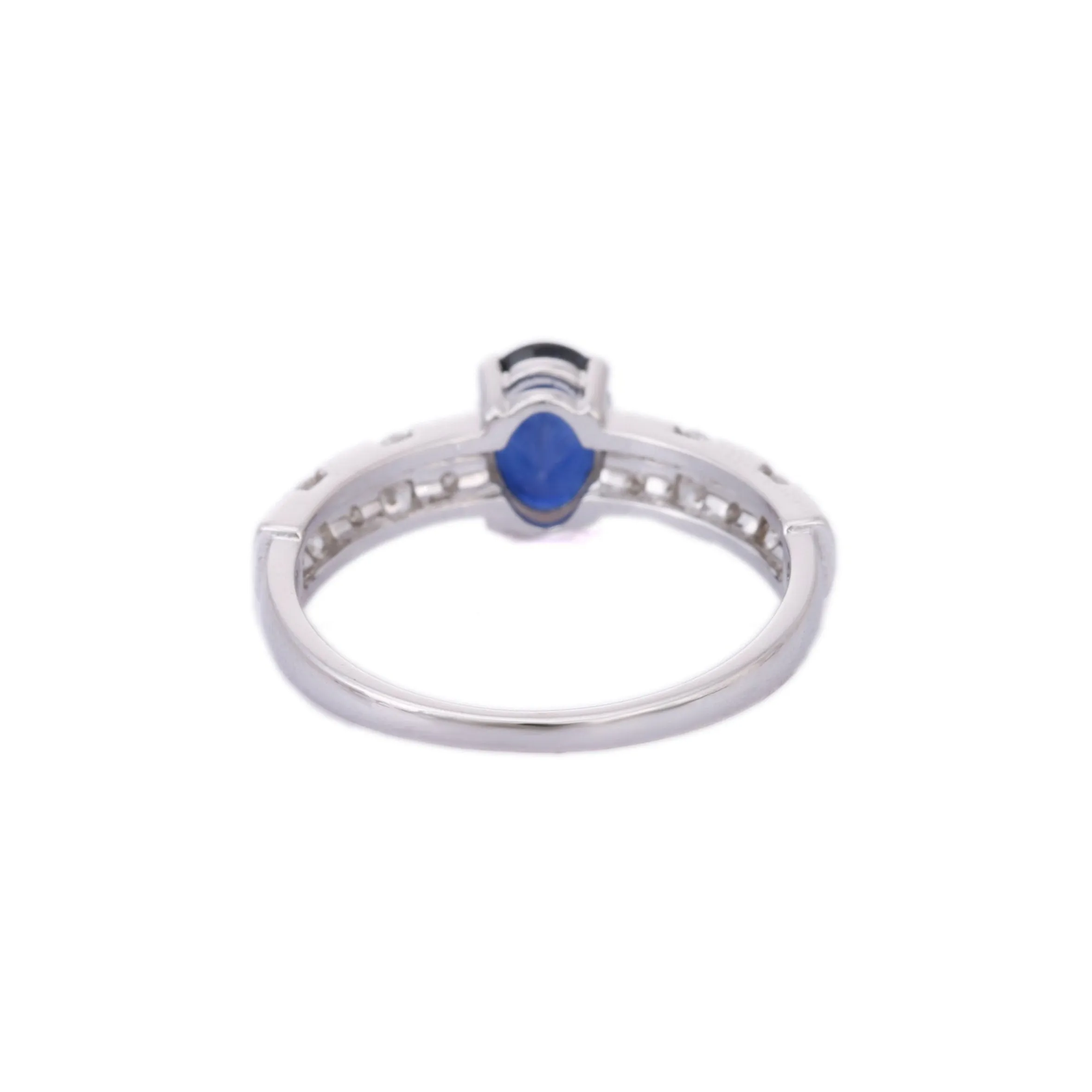 18K White Gold Sapphire Ring