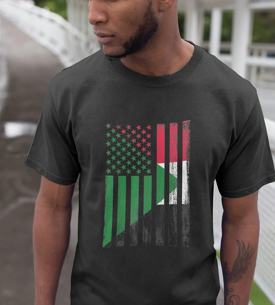 1sttheworld T-Shirt - Half Sudan & USA T-Shirt Black A35