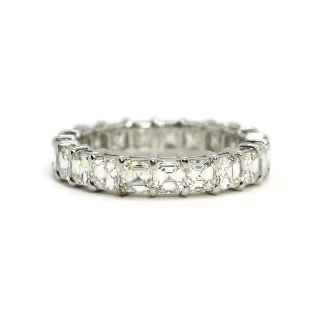 AFJ Diamond Collection - Eternity Band Ring with Asscher-cut Diamonds 3.57 carats, Platinum