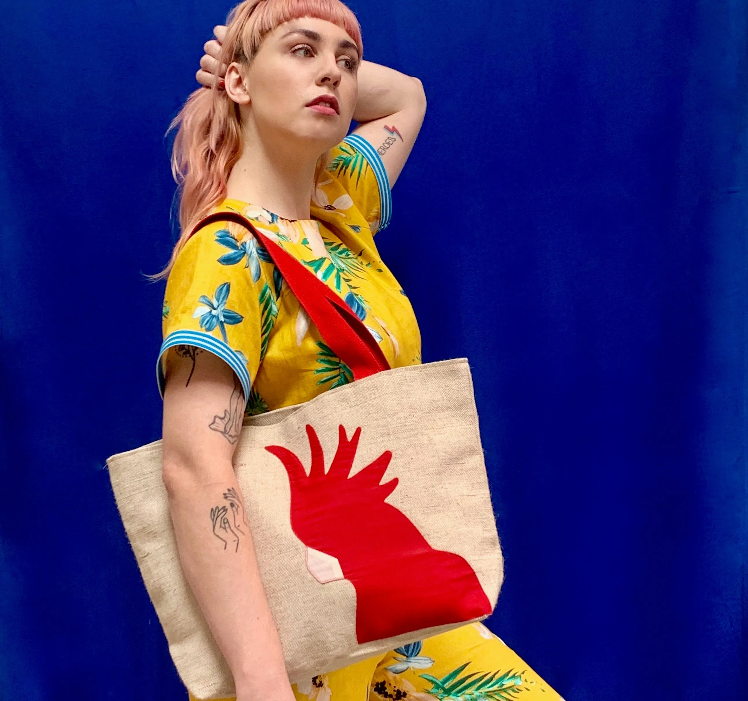 Cockatoo Jute Tote Bag in Red