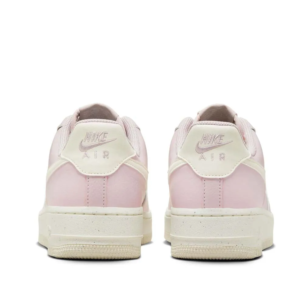 Nike Women's Air Force 1 '07 Shoes