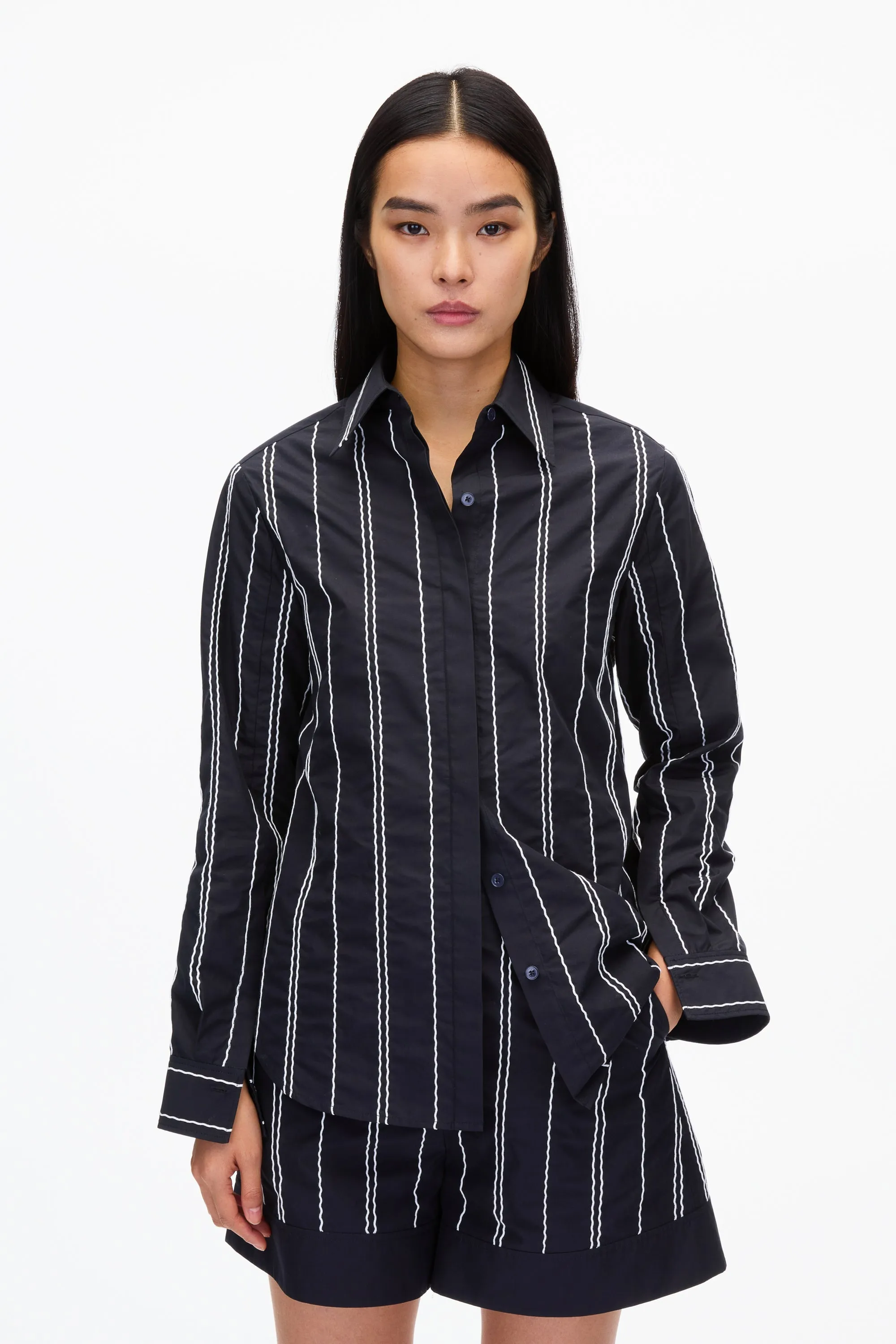 Relax Fit Poplin Shirt with Wave Embroidery