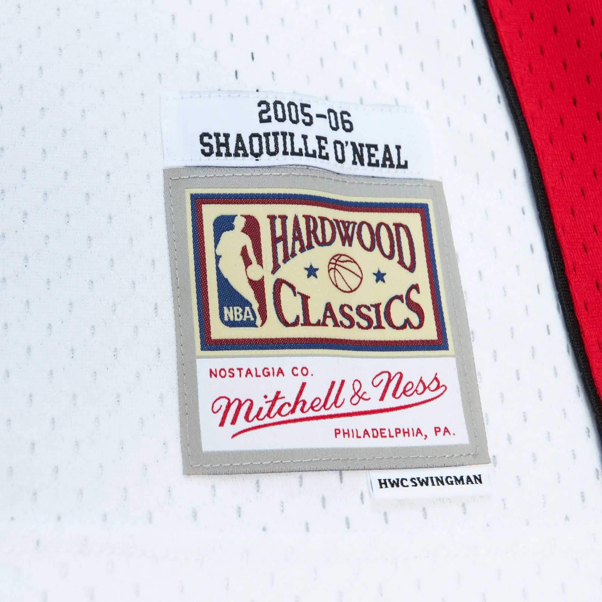 Shaquille O'Neal Mitchell & Ness Miami HEAT 2005-06 White Swingman Jersey