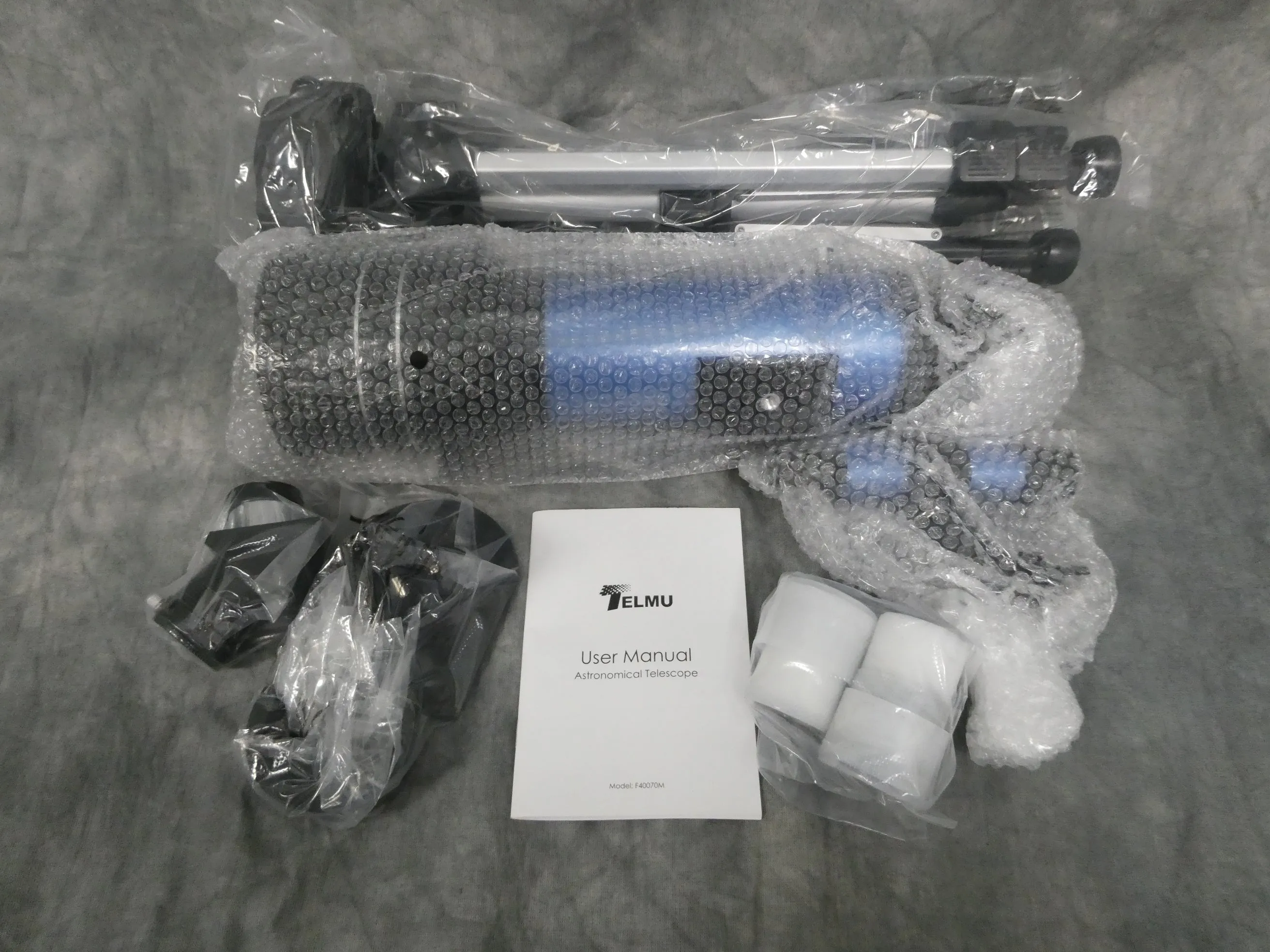 Telmu F40070M Telescope with Backpack - Brand New!