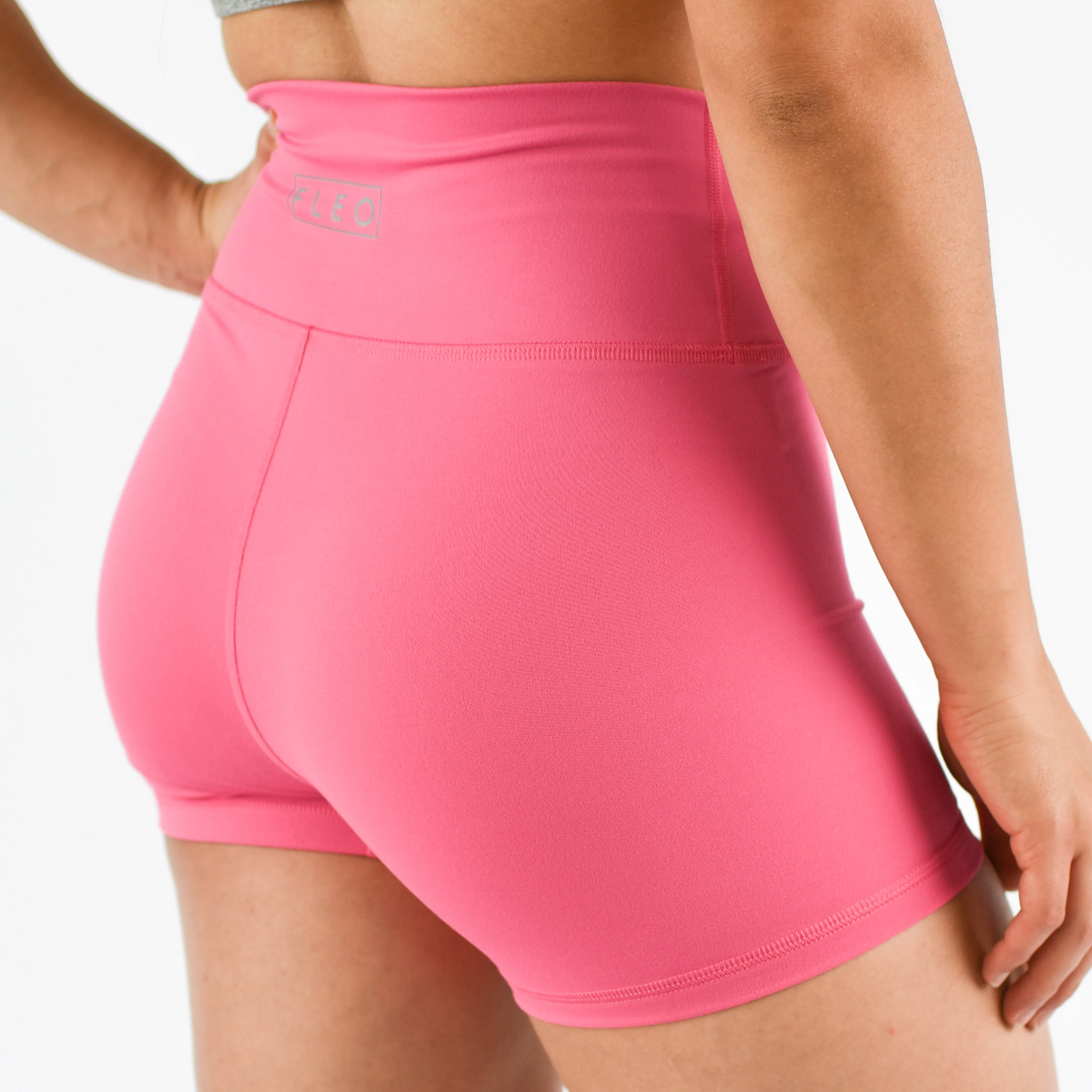 V Waistband Short 3.5" - High Rise